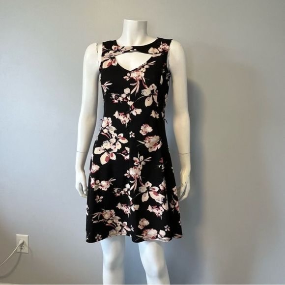 Lilly Morgan floral print fit and flare summer spring dress size small - Picture 8 of 10